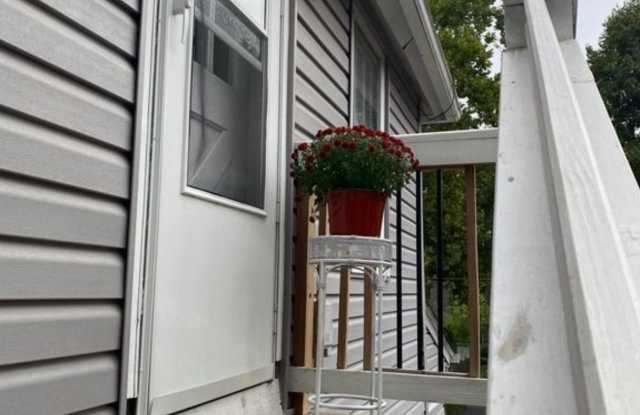 411 Washington Street photos photos