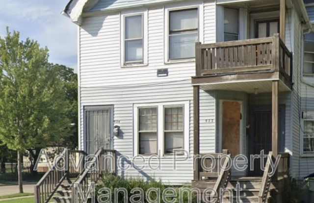 934 West Chambers Street photos photos