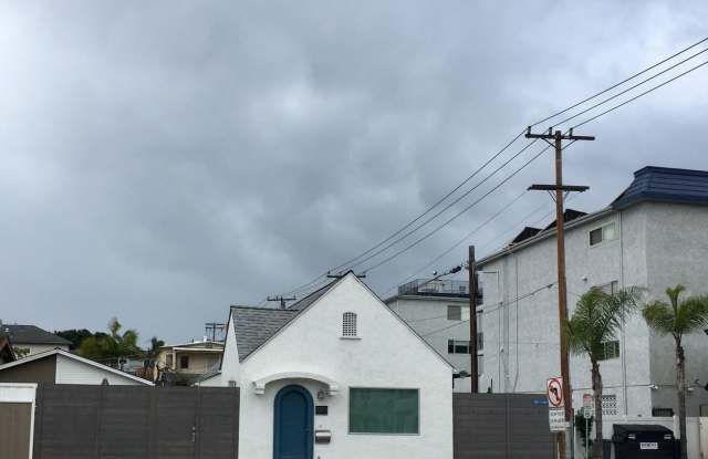 1116 3rd Street Gallery 2