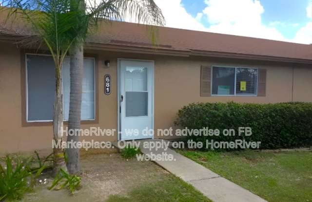 681 W Rosewood Ln Gallery 1