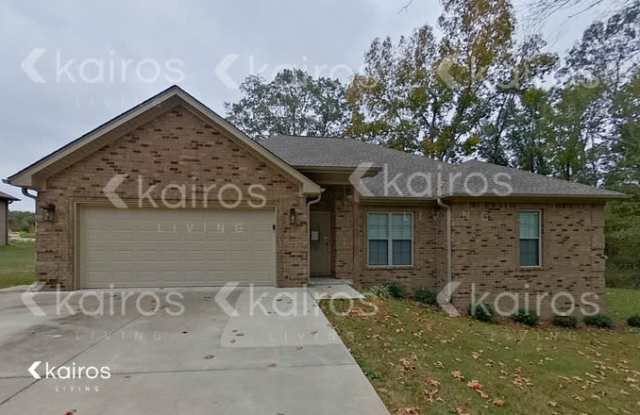 560 County Road 71 - 560 County Road 71, Killen, AL 35645