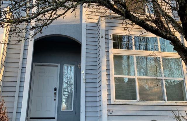 413 NE Roth St. - 413 Northeast Roth Street, Portland, OR 97211
