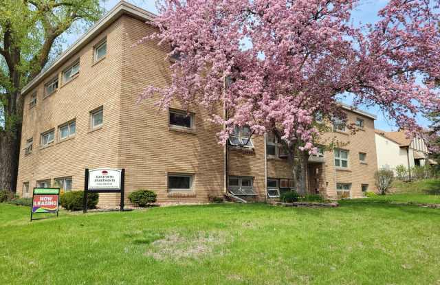 The Beautiful Danforth Apartments photos photos