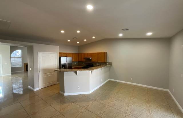 Great single-story home, 3brms, 2bath, 2crg. Gallery 3