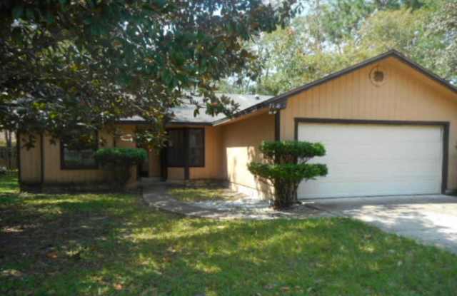 3-bedroom, 2-bathroom spacious single‑family home located in Jacksonville’s growing Westside community. Gallery 1