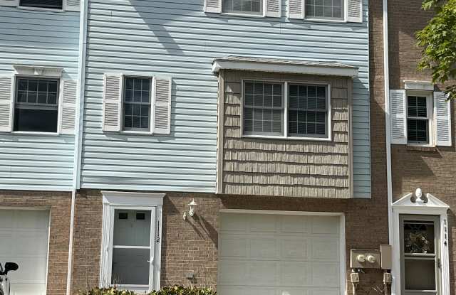 1112 Cranston Drive Gallery 1