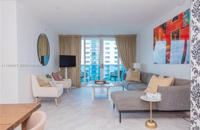 7501 E Treasure Dr # 5M (A11995687) photos photos