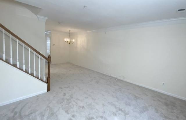7076 Falls Reach Dr Gallery 4