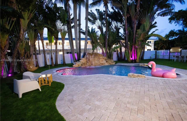 1435 Grant St photos photos