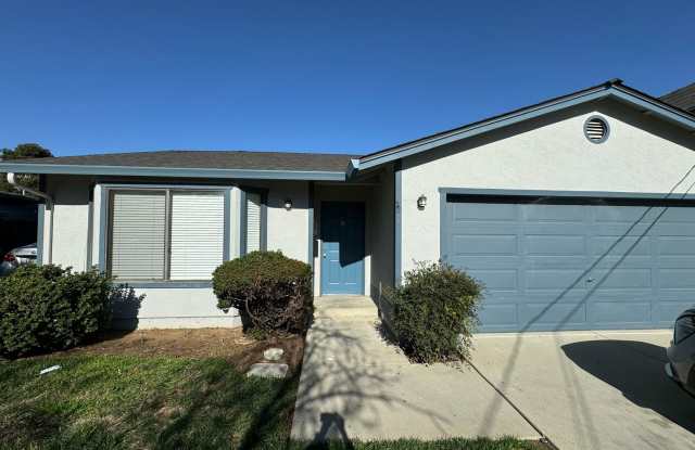 Three Bedroom Two Bath Duplex In Downtown Morgan Hill Gallery 1