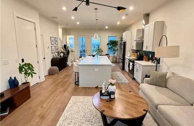 1276 Longreen Terrace NW unit: 10 photos photos