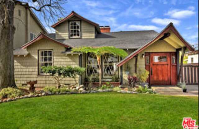 4225 Teesdale Avenue Gallery 1