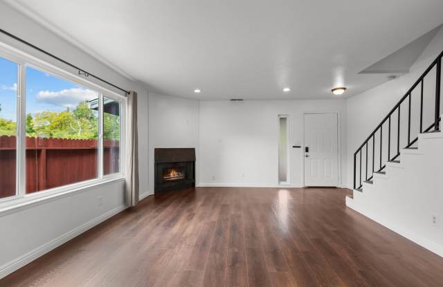 2400 Northrop Avenue Gallery 4