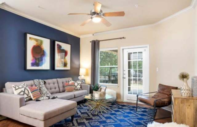 12852 W Parmer Ln Gallery 1