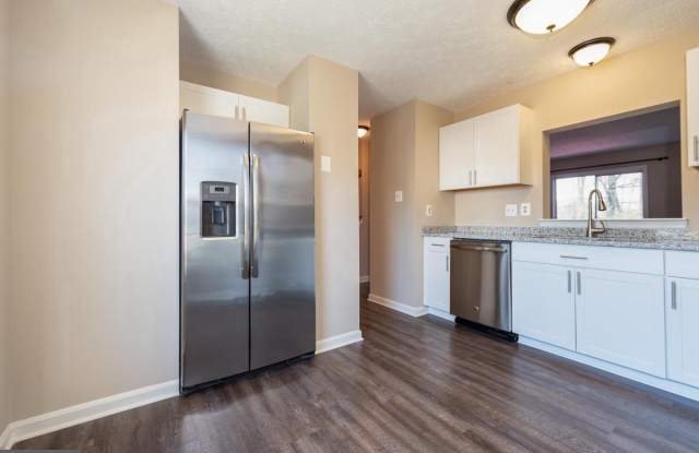 645 REALM Court W Gallery 4