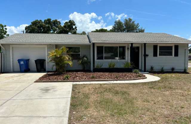 8301 6th St N St. Petersburg, FL 33702 MOVE-IN SPECIAL!!!! Half off your 1st month's rent!! - 8301 6th Street North, St. Petersburg, FL 33702