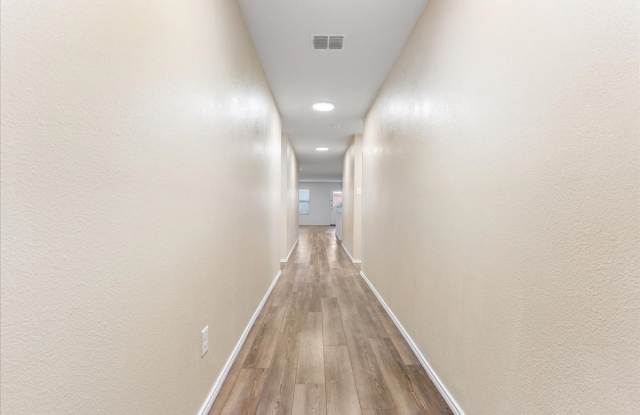 2918 Acacia Drive Gallery 2