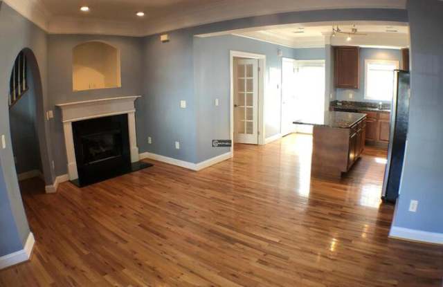 7025 Elm Hill Court Gallery 4