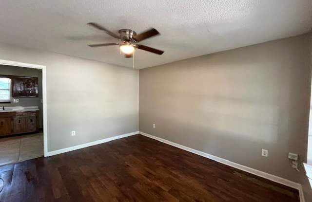 Renovated 3 Bedroom 1 Bath Home for Rent! photos photos