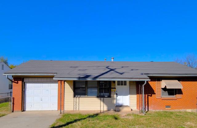 Midwest City Gem: Cozy 2BR Bliss Awaits You! photos photos