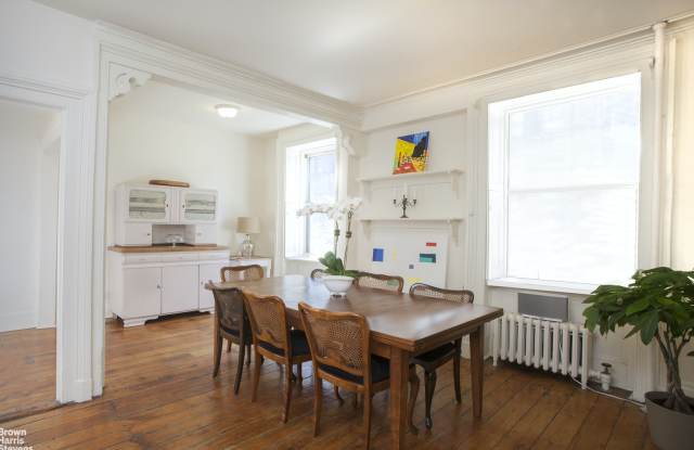 31 Stuyvesant Street Gallery 4
