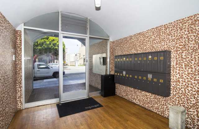 310 6TH AVENUE Apartments Gallery 3