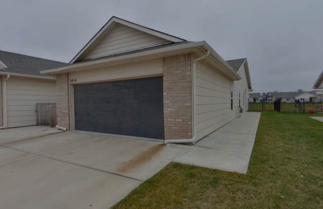 6814 W White Pine photos photos