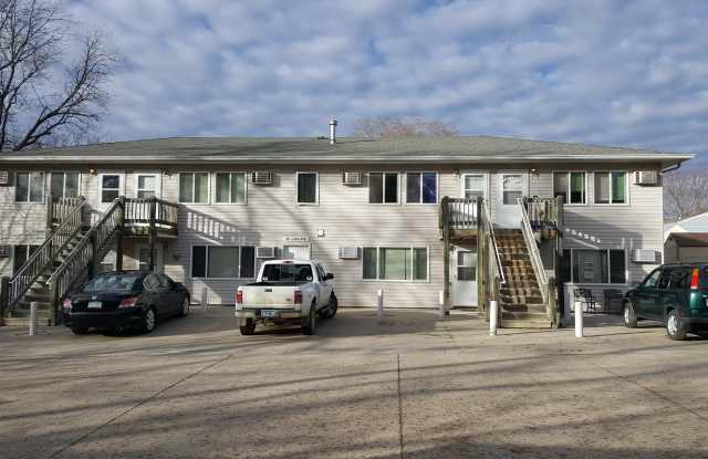 611 Lake Avenue - 611 Lake Avenue, Ortonville, MN 56278