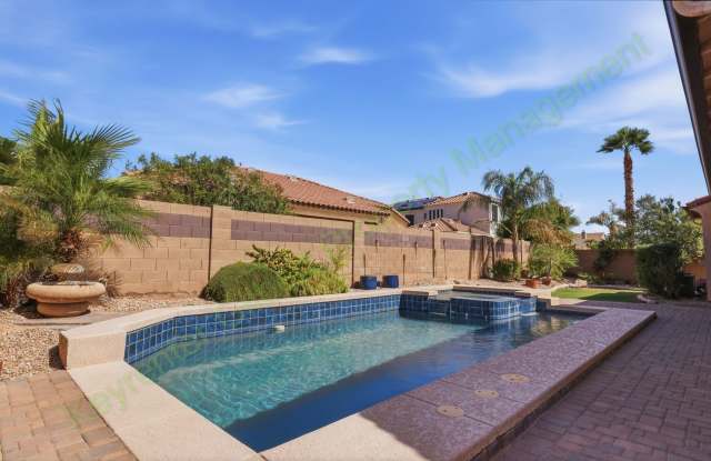Stunning Single-Story Gilbert Home with Private Pool, Solar, Den & 3-Car Garage! Gallery 3