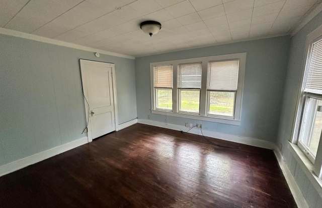 2 Bedroom 1 Bath Home for Rent!! Gallery 4