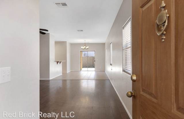 16823 W Rimrock St Gallery 3