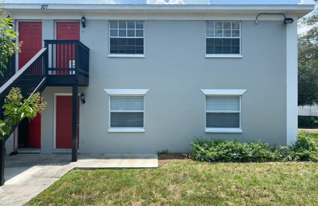 110 Gornto Lake Rd Unit D - 110 Gornto Lake Road, Brandon, FL 33510