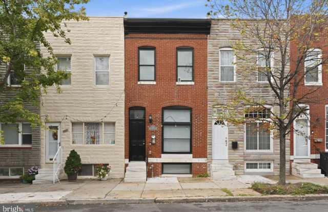 322 S CLINTON Street Gallery 1