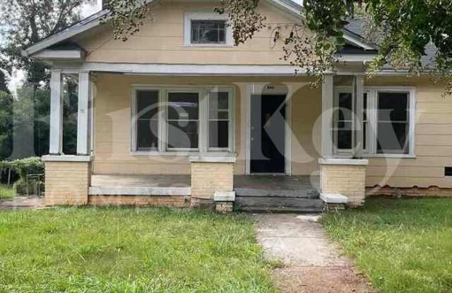 994 Katherwood Drive Southwest - 994 Katherwood Drive Southwest, Atlanta, GA 30310