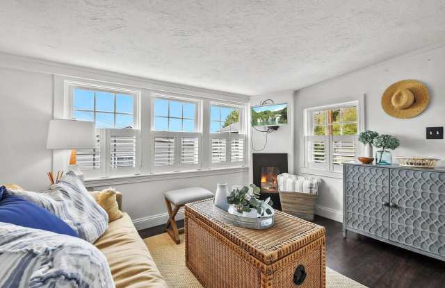 11 Thompson Road unit: 11 photos photos