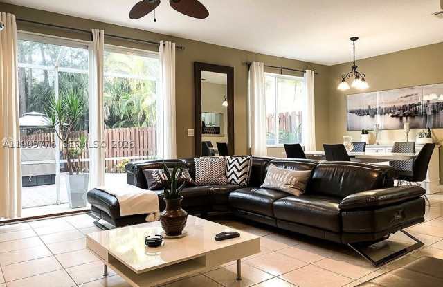 3657 Asperwood Cir photos photos