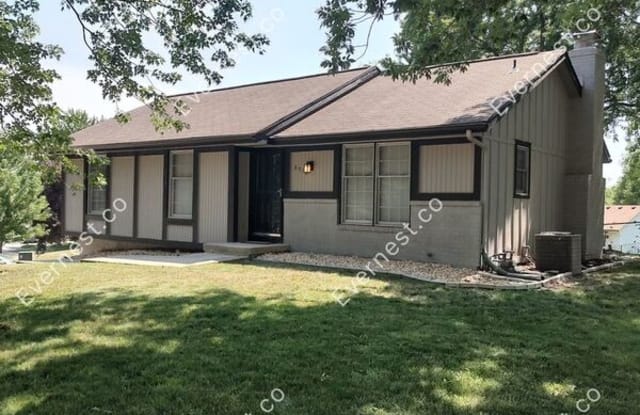 8512 N Pomona Ave - 8512 North Pomona Avenue, Kansas City, MO 64153