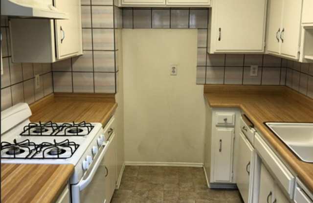 10926 Huston Street photos photos