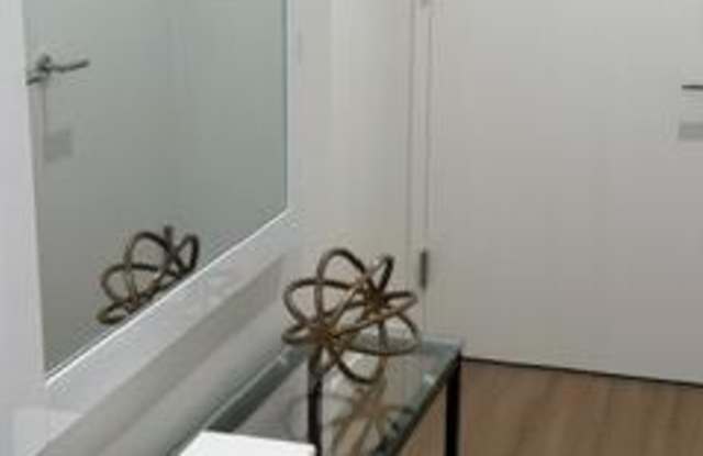180 Pearl Street Gallery 2