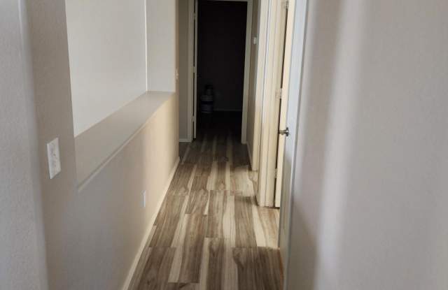 15864 W Evans Gallery 4