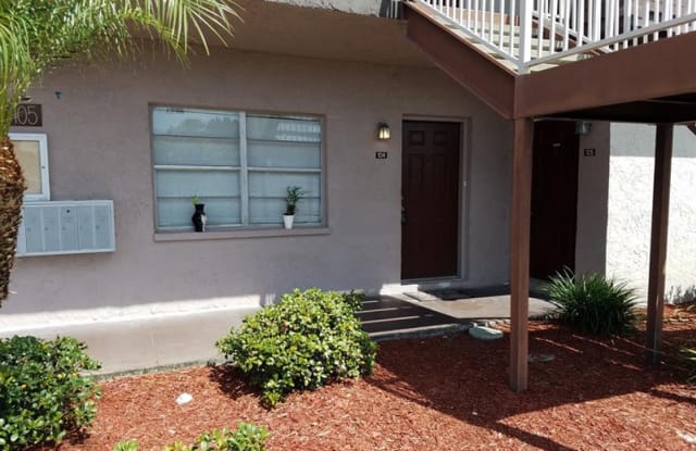 9105 W Hillsborough Ave #I104 - 9105 W Hillsborough Ave, Town 'n' Country, FL 33615