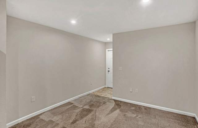 Westside 3/2.5 Townhome in Newly Developed Community || $0 Application Fee and Waived Lease Prep Fees!! Gallery 4