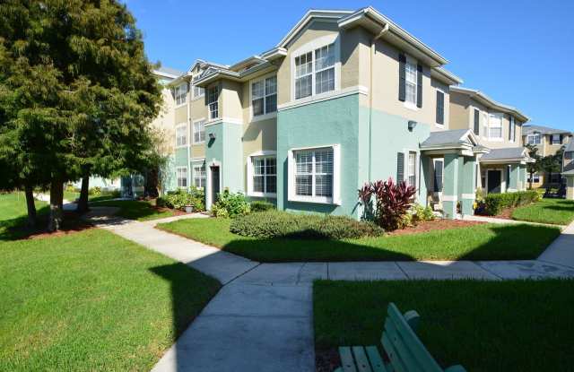 2 BD/2BA END UNIT photos photos
