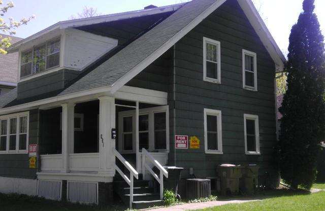 935 Vilas Ave Gallery 1