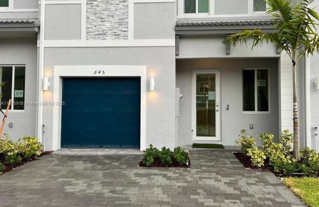 645 SE 14th Ct photos photos