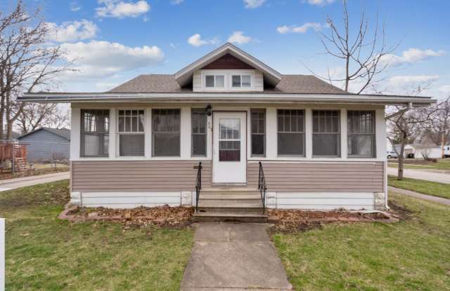 503 Iowa St - Cedar Falls photos photos