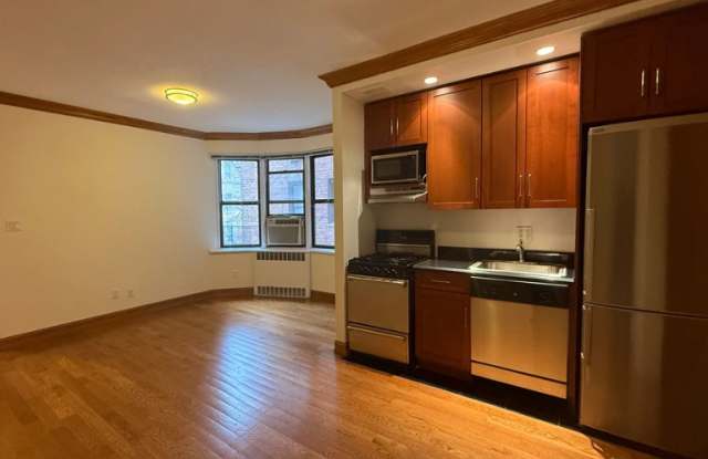 1684 York Ave photos photos