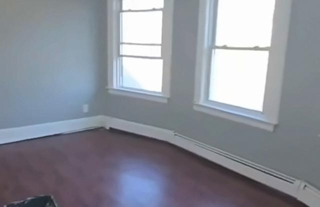 100 Redwood Ave Gallery 1