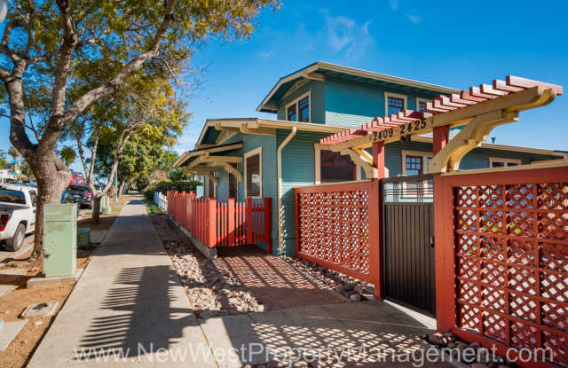 Charming Sherman Heights Studio, Small Pet OK! photos photos
