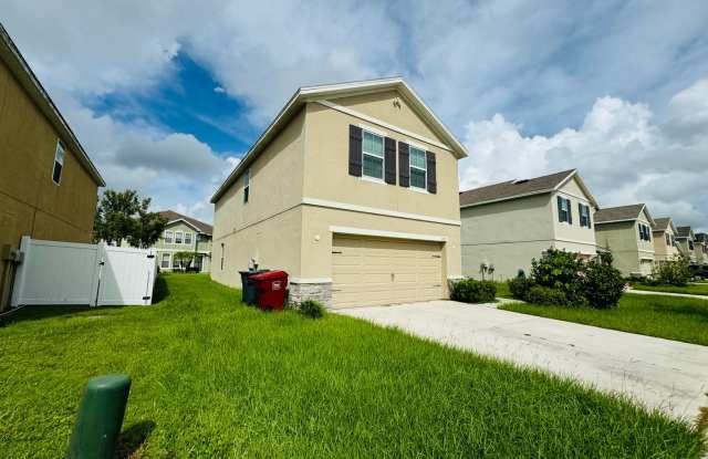 Immaculate 4 BR / 2.5 BA in Wonderful Community!! photos photos
